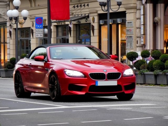 赤BMW